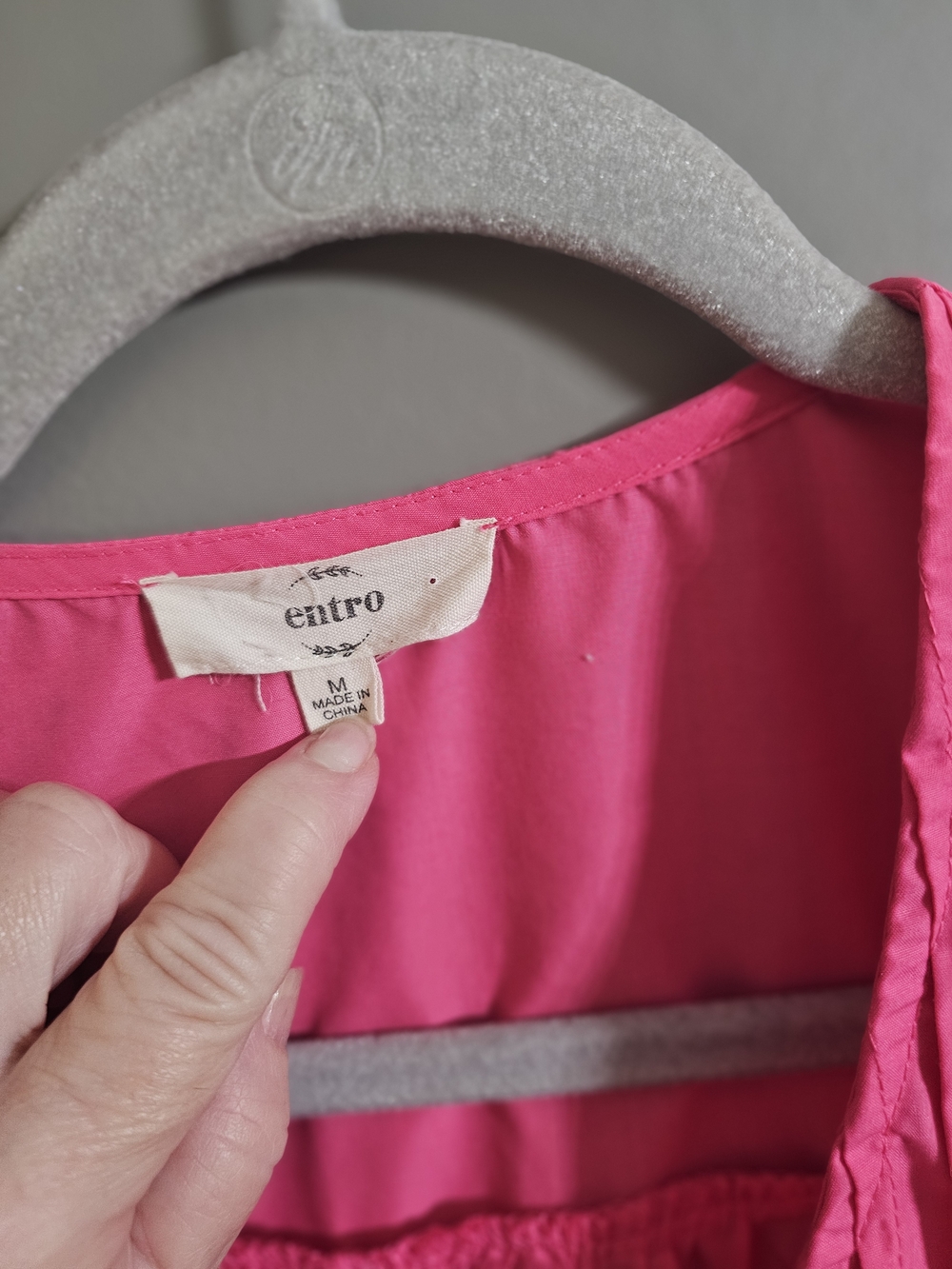 entro Hot Pink V-Neck Puff Sleeve Blouse - Picture 2 of 3